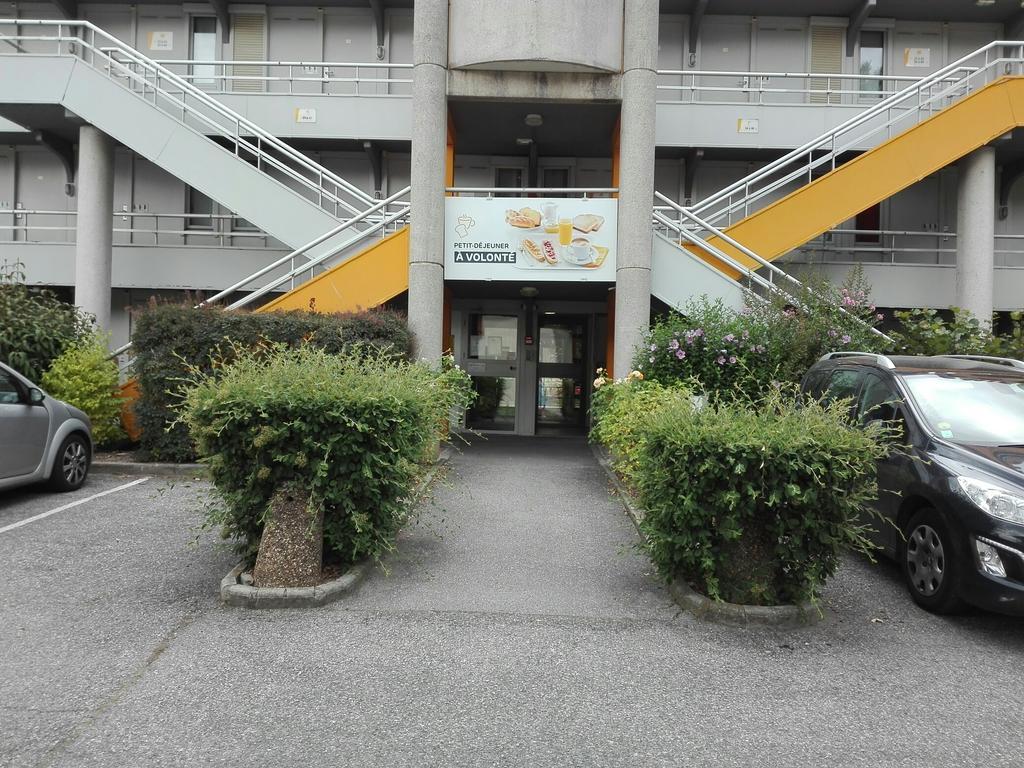 Premiere Classe Grenoble Sud - Gieres Universite Екстериор снимка